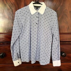 Brooks Brothers Stitched Collar and Embroidered Button Up